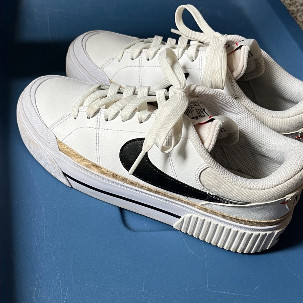 Nike Women's Court Legacy Lift Sneakers